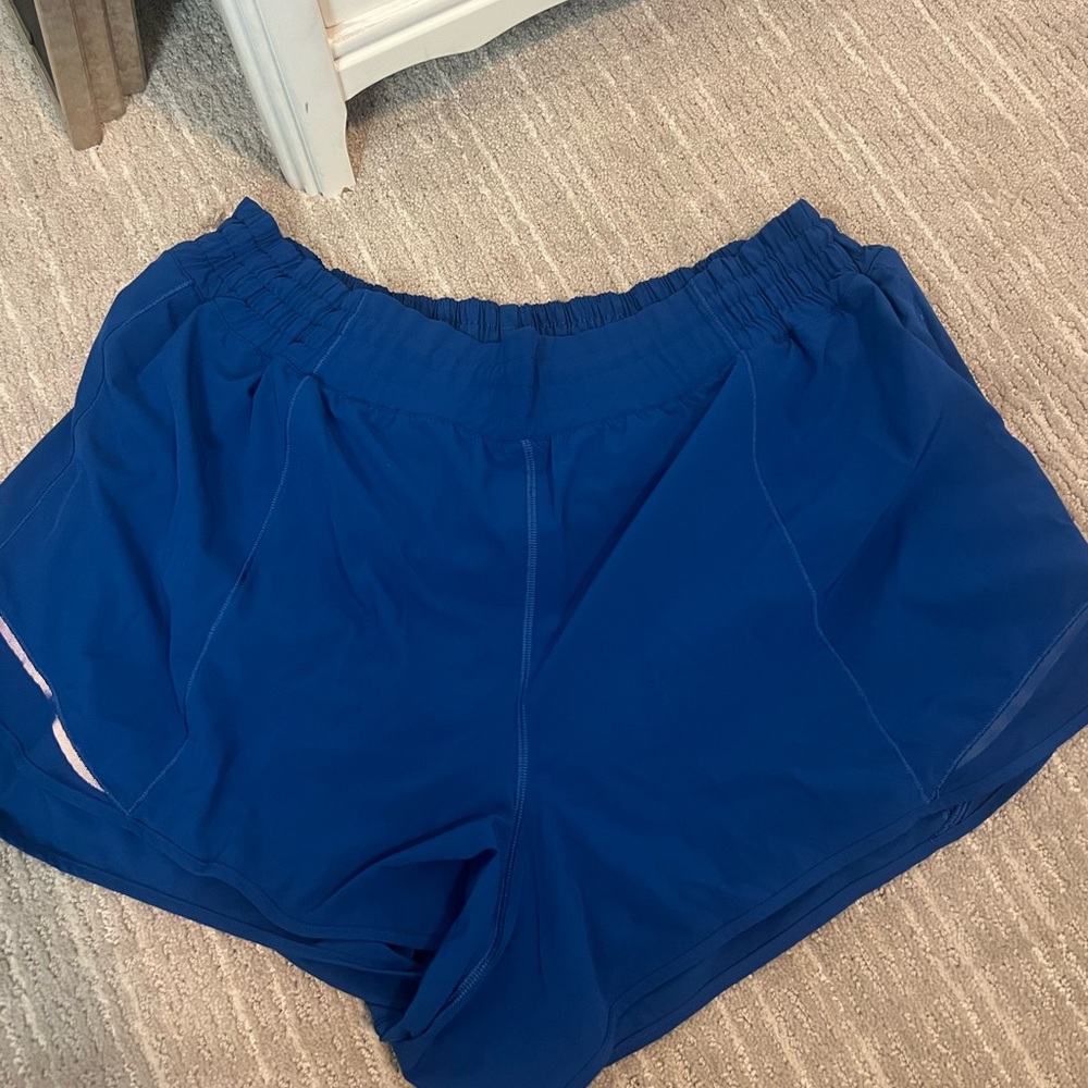 Lululemon shorts size 18